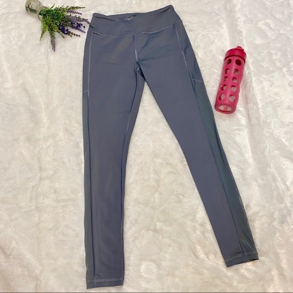 Victoria’s Secret Sport Leggings w/ Mesh Panels - Picture 2 of 5